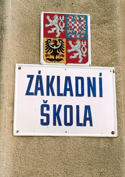 006 Základní škola,srpen 2003